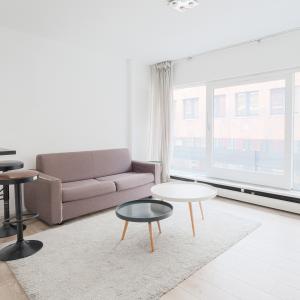 Sous compromis - Quartier Schuman - Lumineux studio rénové