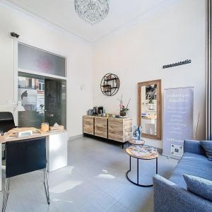 A deux pas de la Place Brugmann, rez-de-chaussée commercial