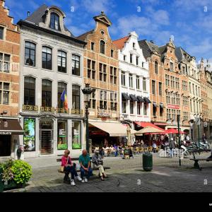 Grand place de Bruxelles: hôtel complètement rénové haut de gamme fonctionnel 