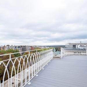 Montgomery/Saint Michel magnifique penthouse terrasse de 87m²
