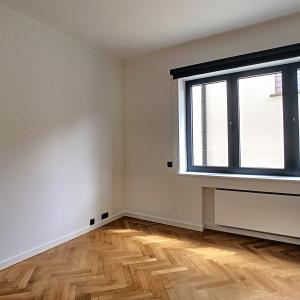 Louise: Prestigieux appartement 3 chambres avec terrasse