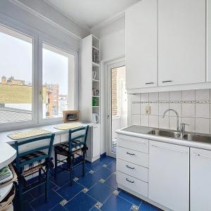 SOUS OFFER !! Place Brugmann: appartement 1 chambre avec balcon et garage