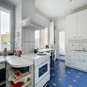 SOUS OFFER !! Place Brugmann: appartement 1 chambre avec balcon et garage