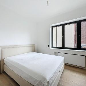 Louise : Appartement de prestige 3 ch. meublé + terrasse S/O