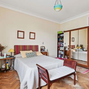 SOUS OFFRE Quartier EU: appartement de standing, terrasse, garage box
