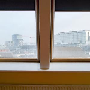 SOUS COMPROMIS ! Quartier Européen: Lumineux appartement 2 ch 