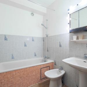SOUS COMPROMIS ! Quartier Européen: Lumineux appartement 2 ch 