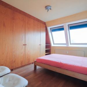 SOUS COMPROMIS ! Quartier Européen: Lumineux appartement 2 ch 