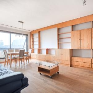 SOUS COMPROMIS ! Quartier Européen: Lumineux appartement 2 ch 