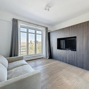 Louise/Cambre: Somptueux appartement meublé 3 ch. + terrasse