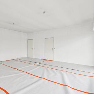 SOUS OFFRE ! Bascule : Appartement à rénover avec terrasses 