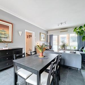 SOUS OFFRE !! Molière: appartement 1 chambre avec terrasse et garage