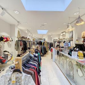 Madou : Magnifique surface commerciale de ± 170 m²