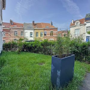 Etangs de Boitsfort : Magnifique maison 3 façades + jardin