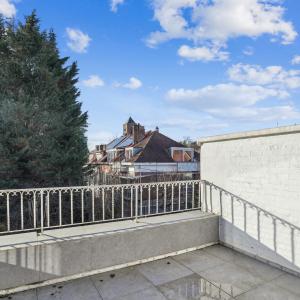 Boondael: Beau penthouse 3 chambres, bureau & 3 terrasses
