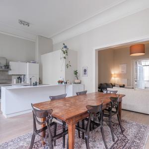 SOUS OFFRE !! Châtelain : Magnifique appartement de caractère + terrasse