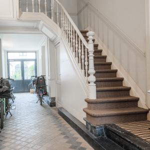 SOUS OFFRE !! Châtelain : Magnifique appartement de caractère + terrasse