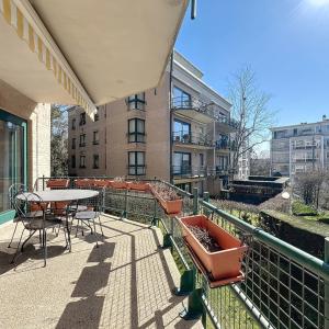 Observatoire : Superbe appartement 2 ch.avec terasse Sud