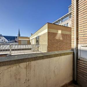 Petit Sablon : Charmant appartement meublé de 2 CH. + balcon