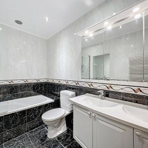 Petit Sablon : Charmant appartement meublé de 2 CH. + balcon