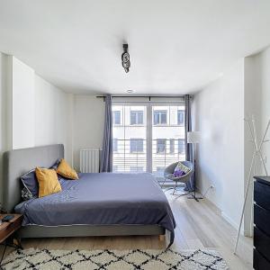 Quartier Européen: Superbe appartement meublé 2 ch +terrasse