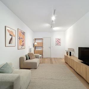 Quartier Congrès : Joli triplex 2 ch avec terrasse et jardin