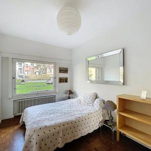Cinquantenaire : Superbe appartement meublé de 2 chambres
