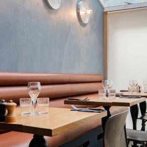 Place Brugmann: Magnifique surface commercial de ± 130 m²