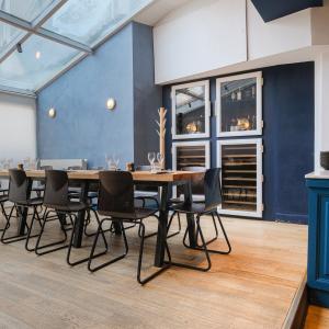 Place Brugmann: Magnifique surface commercial de ± 130 m²