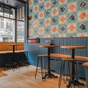 Place Brugmann: Magnifique surface commercial de ± 130 m²