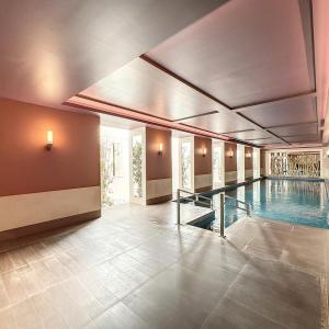 Pl. Brugmann : Somptueux appartement - Immeuble de prestige