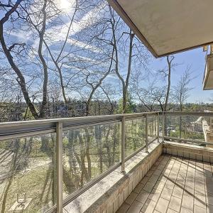 Ferme Rose : Superbe appartement + terrasse + balcon