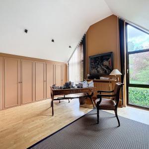Bosveldweg : Superbe villa avec un vaste jardin + parking