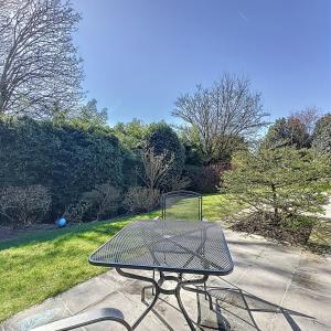 Bosveldweg : Superbe villa avec un vaste jardin + parking