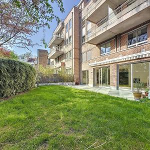 Ixelles/Watermael : Magnifique RDC avec jardin orienté SO
