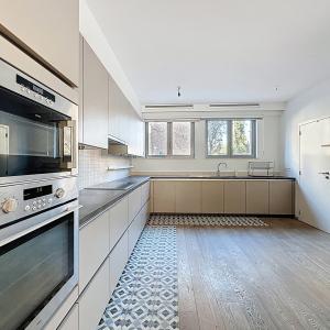 Ixelles/Watermael : Magnifique RDC avec jardin orienté SO