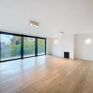 Hamoir : Lumineux appartement + terrasse + garage