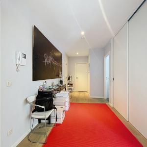 Petit Sablon : Charmant appartement meublé de 2 CH. + balcon