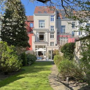 SOUS OFFRE !! Saint-Gilles : Splendide maison 5 chambres + atelier garage