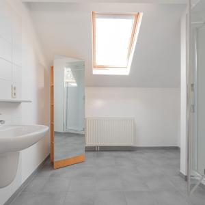 SOUS OFFRE !! Saint-Gilles : Splendide maison 5 chambres + atelier garage