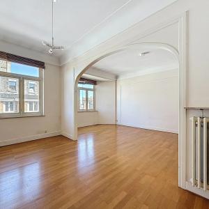 Brugmann : Appartement 2 chambres + chambre de bonne