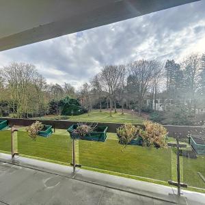 SOUS OFFRE !! Floride / Observatoire: Beau studio + jolie terrasse Sud 