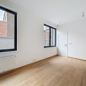 Chée d'Ixelles : Bel appartement remis à neuf +  terrasse