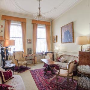 SOUS OFFRE !! Brugmann/Merjay Maison Maitre 5 chbres jardin à rénover 