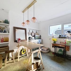 BOONDAEL : Superbe duplex rez-de-chaussée commercial