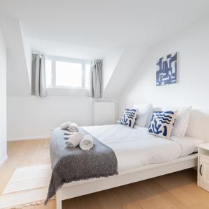 Molière: Appartement rénové 4 ch, 4 sdd Possibilité terrasse