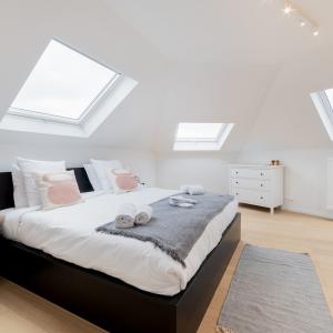 Molière: Appartement rénové 4 ch, 4 sdd Possibilité terrasse