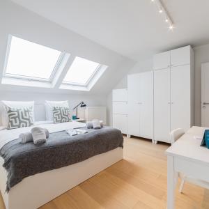 Molière: Appartement rénové 4 ch, 4 sdd Possibilité terrasse