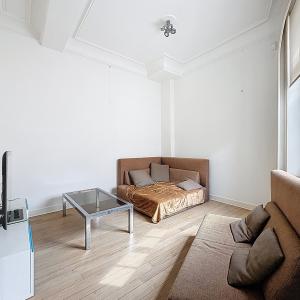 De Crayer : splendide maison de Maître 2 ch meublée