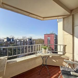 SOUS OFFRE !! Jean Vander Elst : appartement 3 chambres + terrasses
